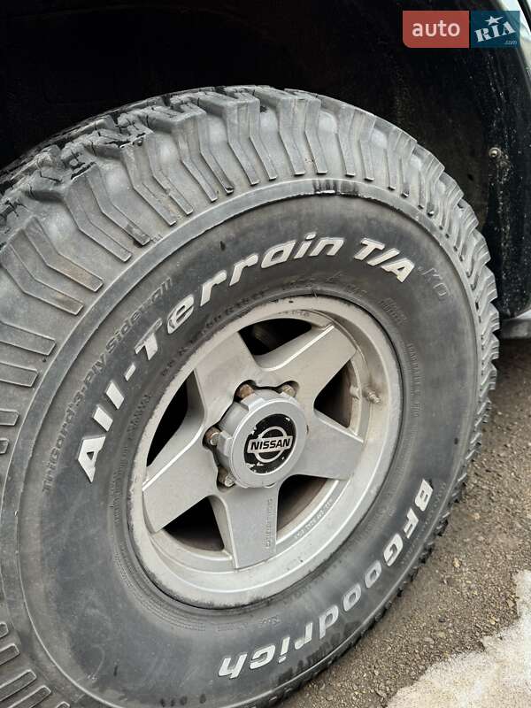 Позашляховик / Кросовер Nissan Patrol 2001 в Тернополі