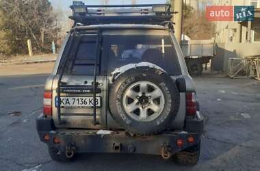 Внедорожник / Кроссовер Nissan Patrol 2000 в Киеве