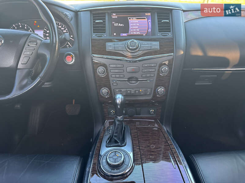 Внедорожник / Кроссовер Nissan Patrol 2011 в Одессе