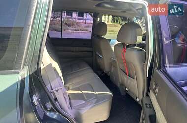Внедорожник / Кроссовер Nissan Patrol 1998 в 