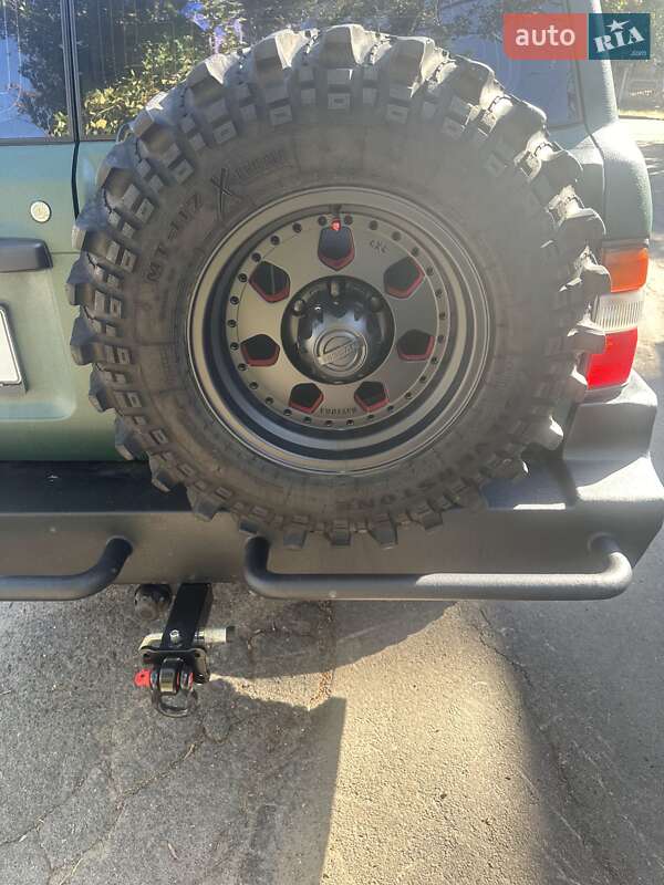 Позашляховик / Кросовер Nissan Patrol 1998 в Миколаєві