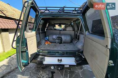 Внедорожник / Кроссовер Nissan Patrol 1999 в 