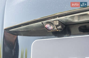 Позашляховик / Кросовер Nissan Patrol 2013 в 