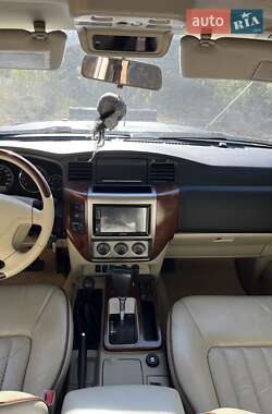 Позашляховик / Кросовер Nissan Patrol 2008 в 