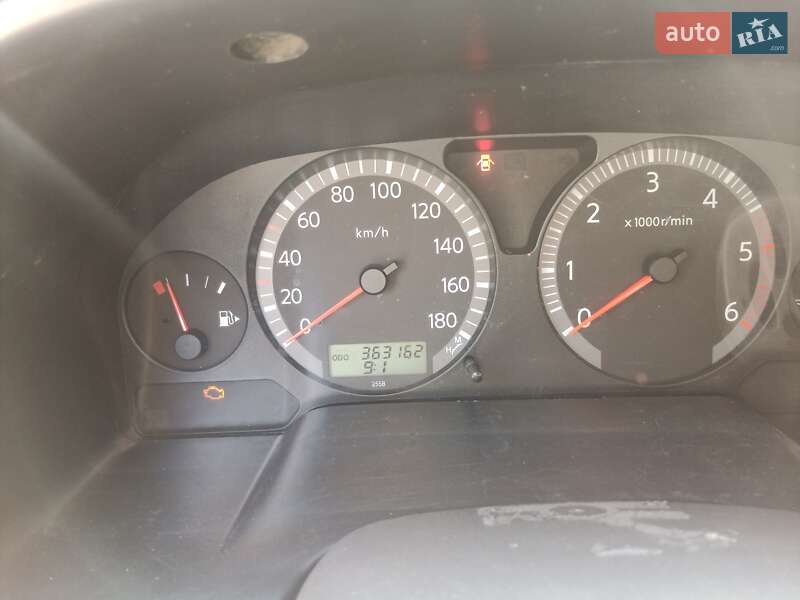 Позашляховик / Кросовер Nissan Patrol 2003 в Дніпрі