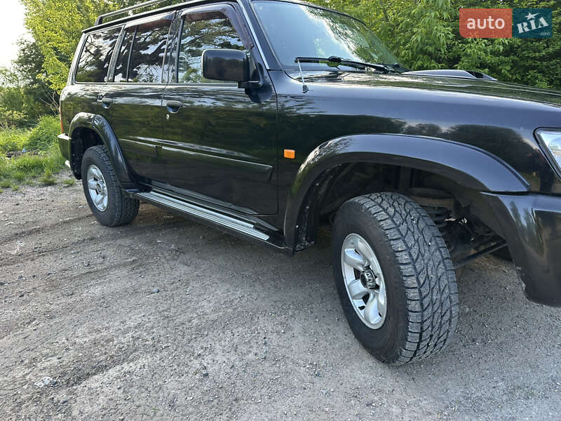 Позашляховик / Кросовер Nissan Patrol 2003 в Львові