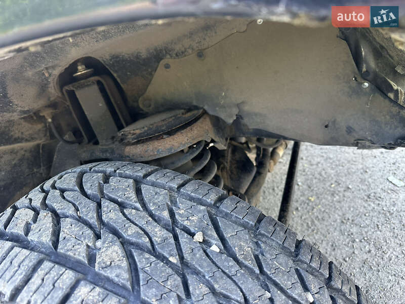 Позашляховик / Кросовер Nissan Patrol 2003 в Львові