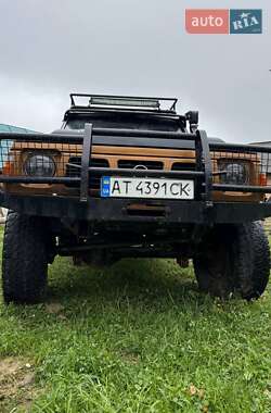 Внедорожник / Кроссовер Nissan Patrol 1992 в 