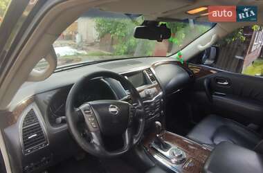 Позашляховик / Кросовер Nissan Patrol 2010 в 