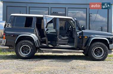 Внедорожник / Кроссовер Nissan Patrol 1996 в 
