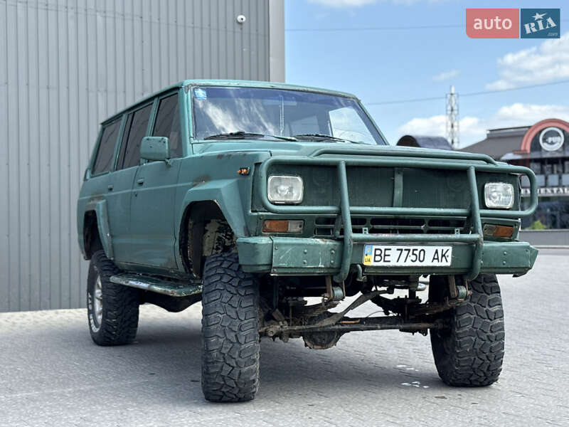 Позашляховик / Кросовер Nissan Patrol 1985 в Дрогобичі