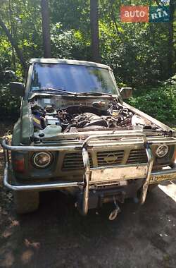 Внедорожник / Кроссовер Nissan Patrol 1996 в Бердичеве