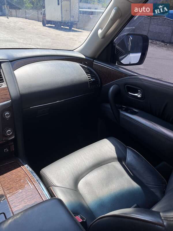 Внедорожник / Кроссовер Nissan Patrol 2011 в Днепре