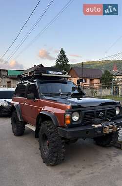 Внедорожник / Кроссовер Nissan Patrol 1990 в Рахове