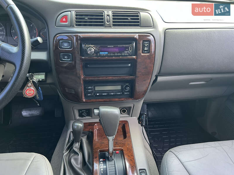 Позашляховик / Кросовер Nissan Patrol 2001 в Рівному