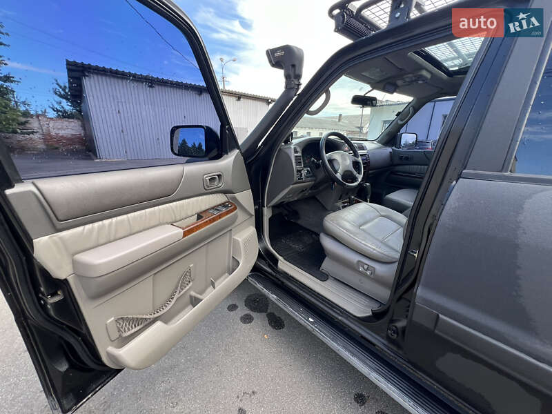 Позашляховик / Кросовер Nissan Patrol 2001 в Рівному