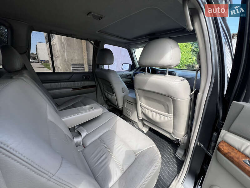 Позашляховик / Кросовер Nissan Patrol 2001 в Рівному