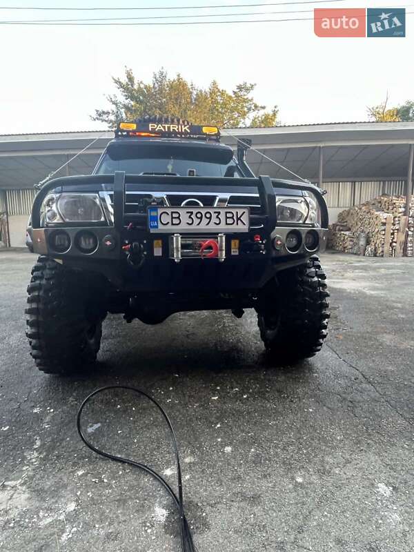 Позашляховик / Кросовер Nissan Patrol 2004 в Новгород-Сіверському