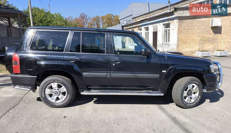 Позашляховик / Кросовер Nissan Patrol 2008 в Києві