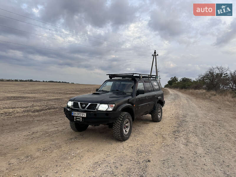Позашляховик / Кросовер Nissan Patrol 2002 в Одесі