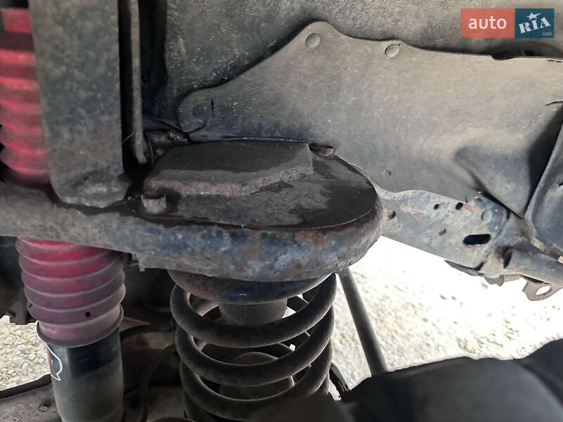 Позашляховик / Кросовер Nissan Patrol 2002 в Одесі