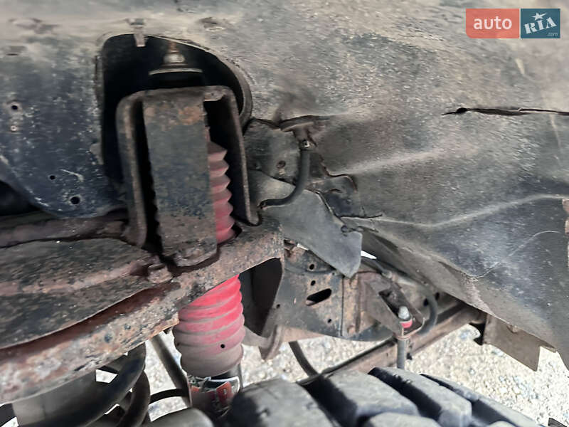 Позашляховик / Кросовер Nissan Patrol 2002 в Одесі