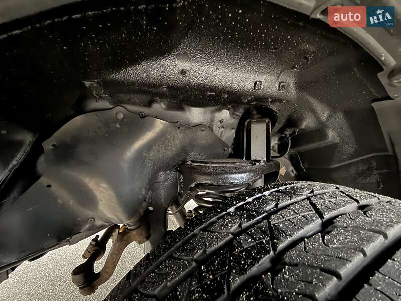 Позашляховик / Кросовер Nissan Patrol 2005 в Києві