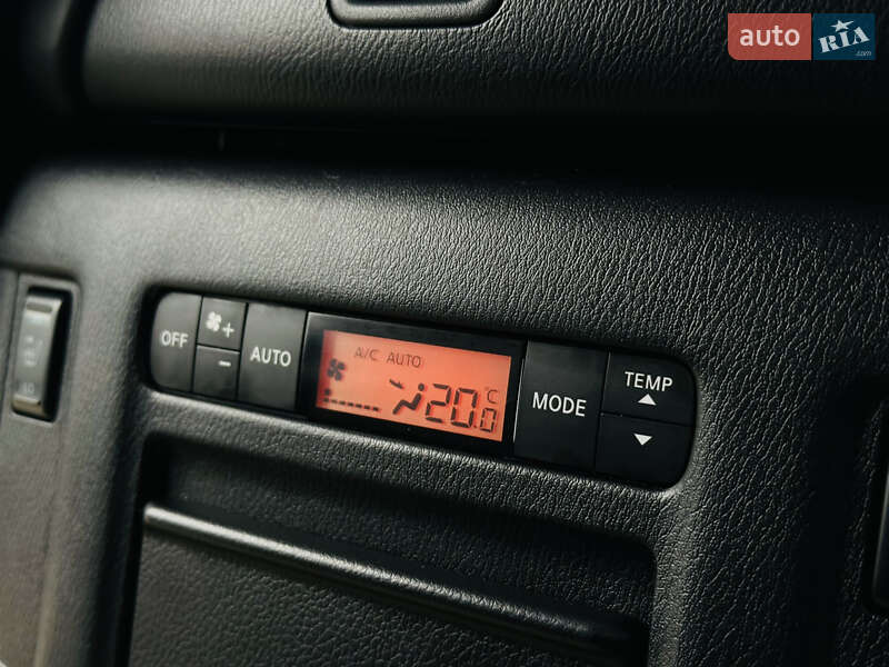 Внедорожник / Кроссовер Nissan Patrol 2011 в Харькове