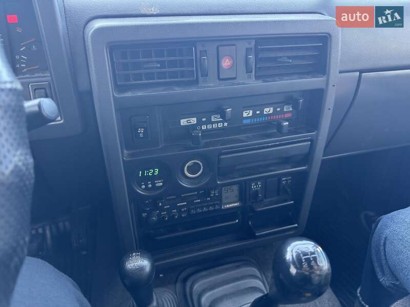 Внедорожник / Кроссовер Nissan Patrol 1996 в Прилуках