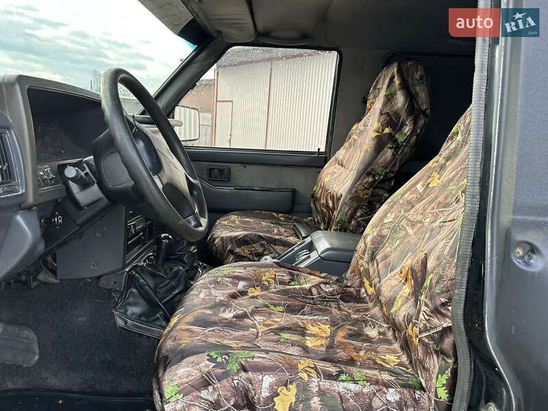 Внедорожник / Кроссовер Nissan Patrol 1999 в Коломые