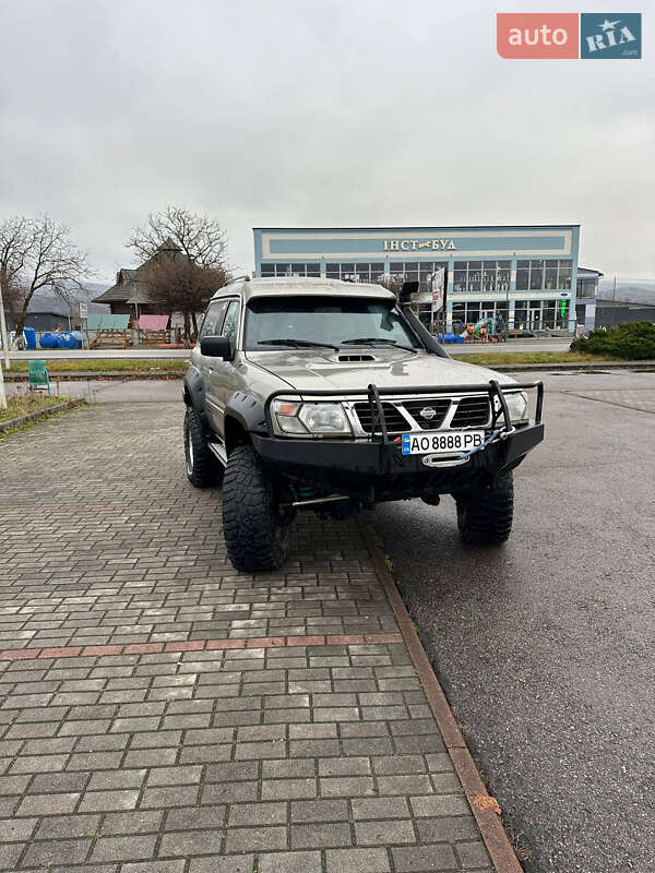 Nissan Patrol 2000
