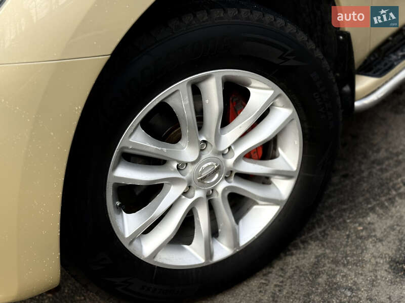 Внедорожник / Кроссовер Nissan Patrol 2011 в Киеве