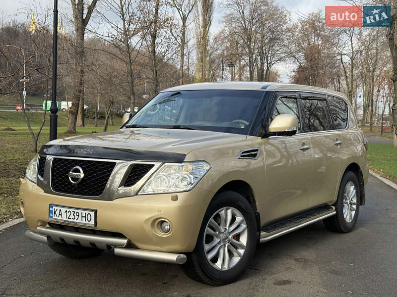 Внедорожник / Кроссовер Nissan Patrol 2011 в Киеве