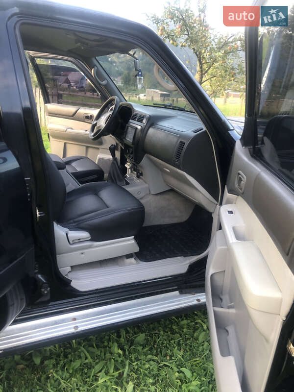 Внедорожник / Кроссовер Nissan Patrol 2003 в Тячеве