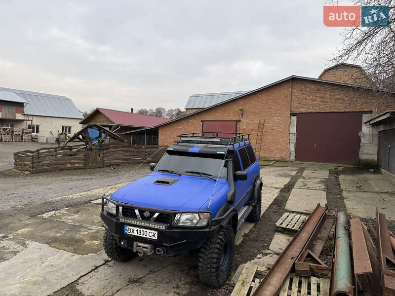 Позашляховик / Кросовер Nissan Patrol 1998 в Хмельницькому