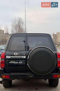 Позашляховик / Кросовер Nissan Patrol 2006 в Києві