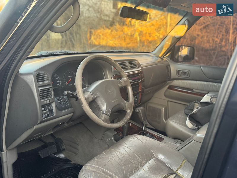 Внедорожник / Кроссовер Nissan Patrol 2002 в Ужгороде