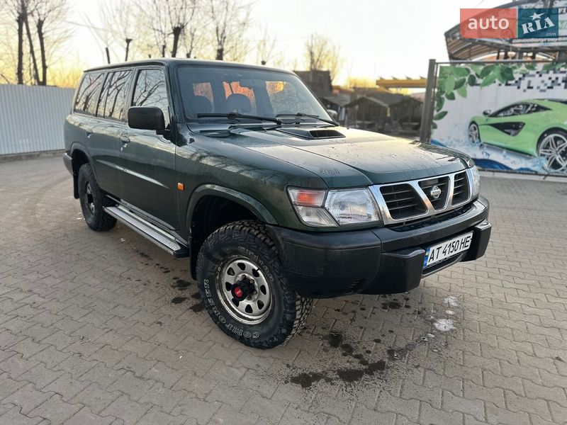 Внедорожник / Кроссовер Nissan Patrol 2001 в Снятине