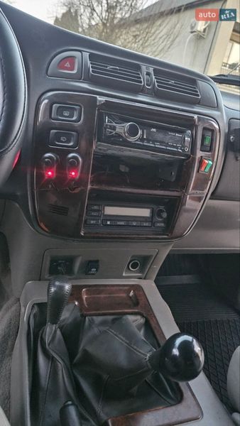 Внедорожник / Кроссовер Nissan Patrol 2002 в Тячеве