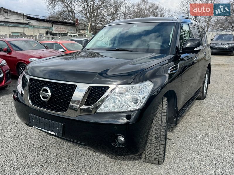 Внедорожник / Кроссовер Nissan Patrol 2011 в Тернополе