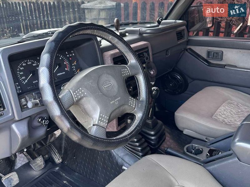 Позашляховик / Кросовер Nissan Patrol 1992 в Івано-Франківську