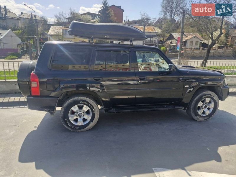 Внедорожник / Кроссовер Nissan Patrol 2008 в Львове