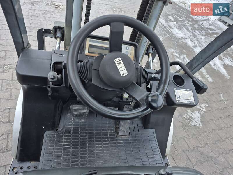 Вилочный погрузчик Nissan PH 2008 в Тернополе фото 9 Вилочный погрузчик Nissan PH 2008 в Тернополе