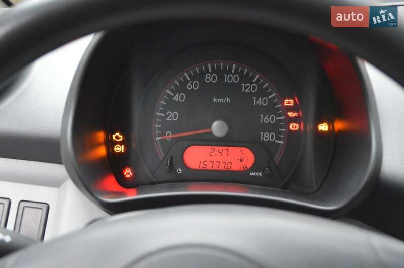 Хетчбек Nissan Pixo 2010 в Звягелі фото 21 Хетчбек Nissan Pixo 2010 в Звягелі