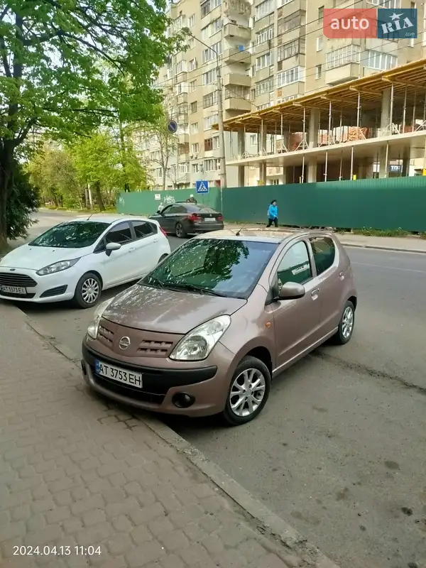 Nissan Pixo