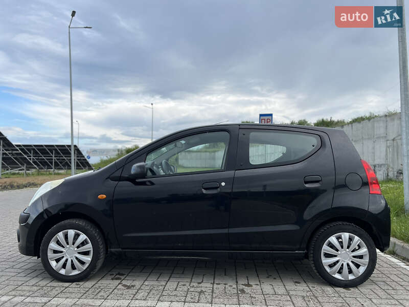 Хетчбек Nissan Pixo 2010 в Винниках