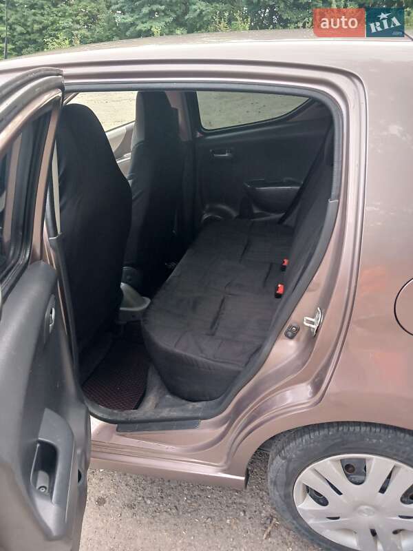 Хэтчбек Nissan Pixo 2009 в Львове