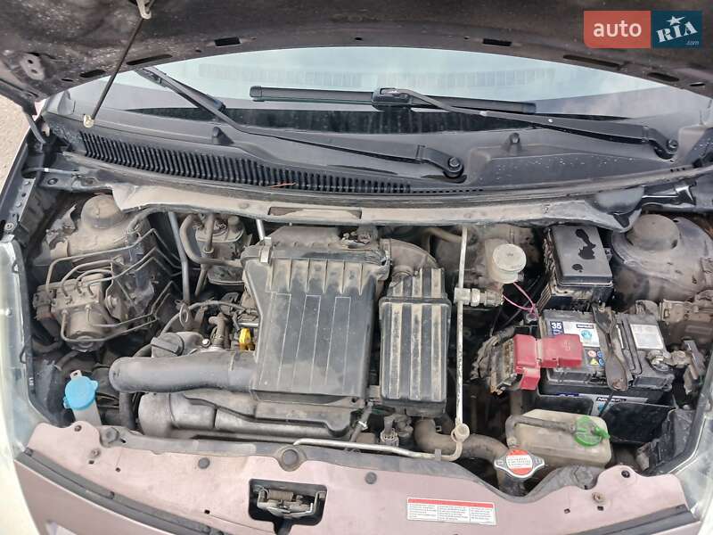 Хэтчбек Nissan Pixo 2009 в Львове