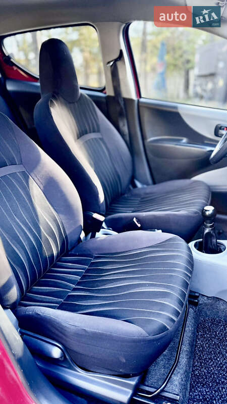 Хэтчбек Nissan Pixo 2009 в Новояворовске