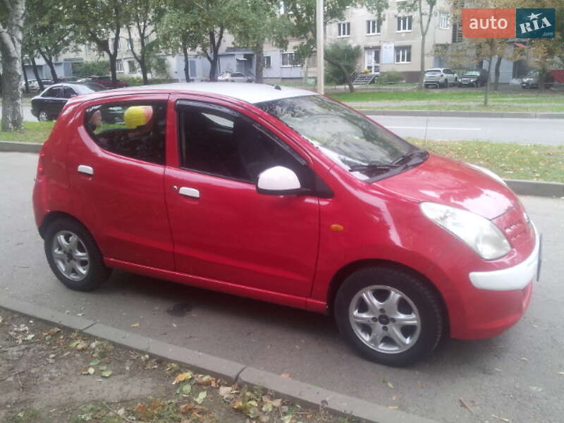 Хетчбек Nissan Pixo 2010 в Харкові